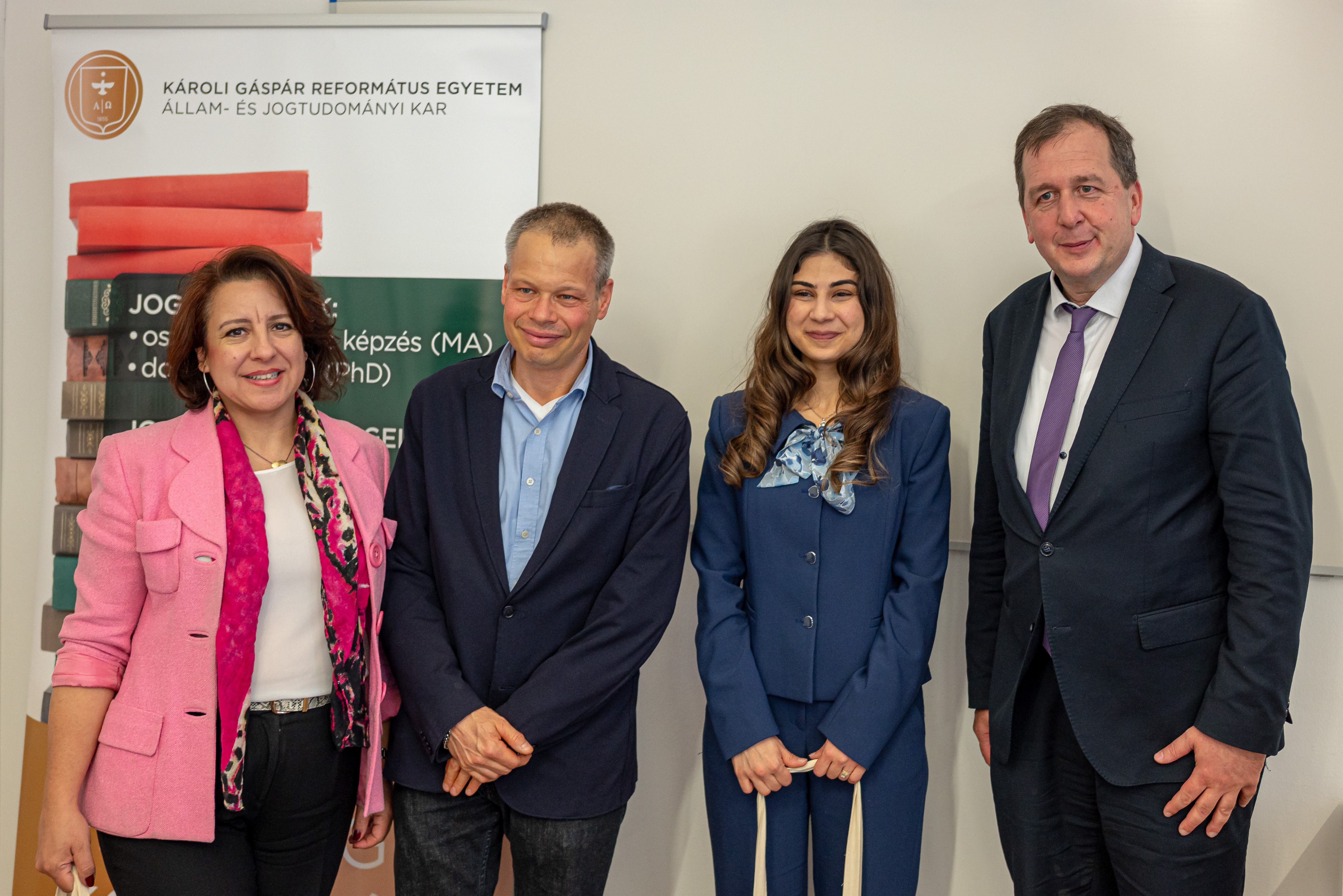 Prof. Dr. Boóc Ádám és Prof. Dr. Osztovits András csoportképe két török vendéggel